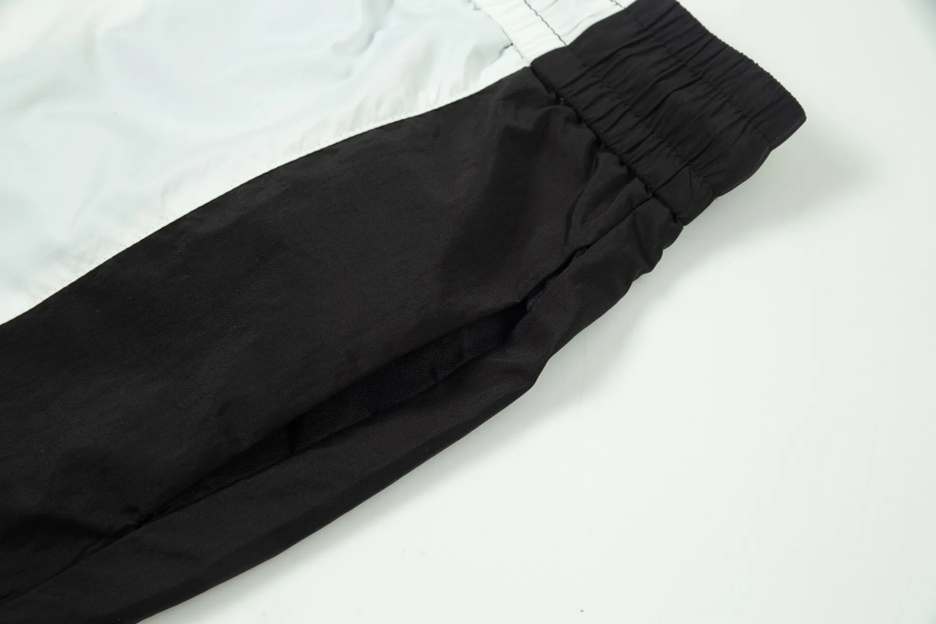 DG 2024 New Arrival ！ 1-1 ， 、 ， 、 ！ ：Black White Gray Sizes：S M L XL